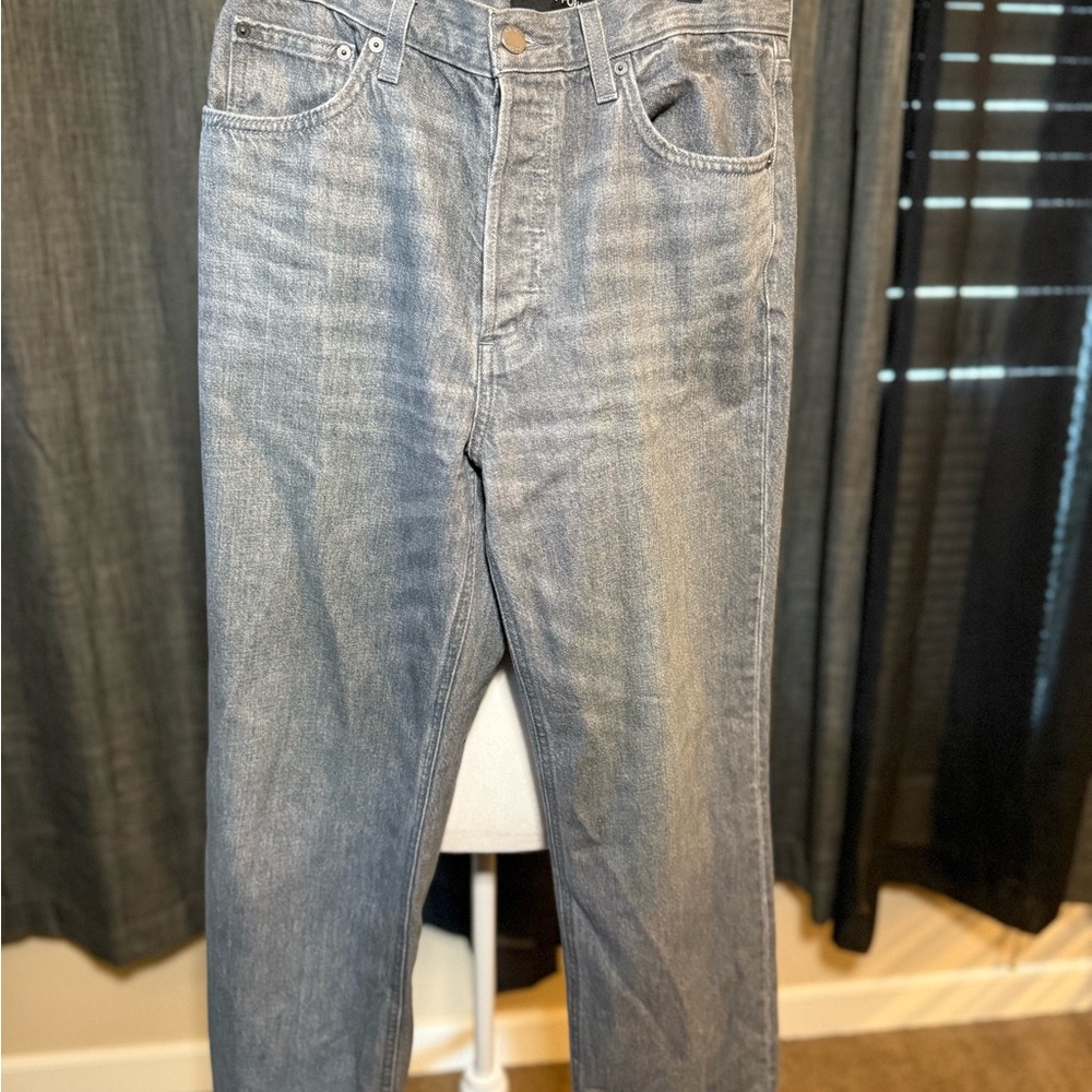 Denim Forum Black High Rise Jeans with Classic Style